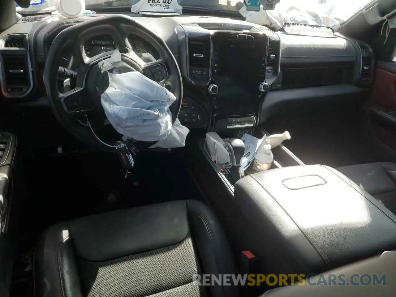 8 Photograph of a damaged car 1C6SRFU92NN270357 RAM 1500 2022