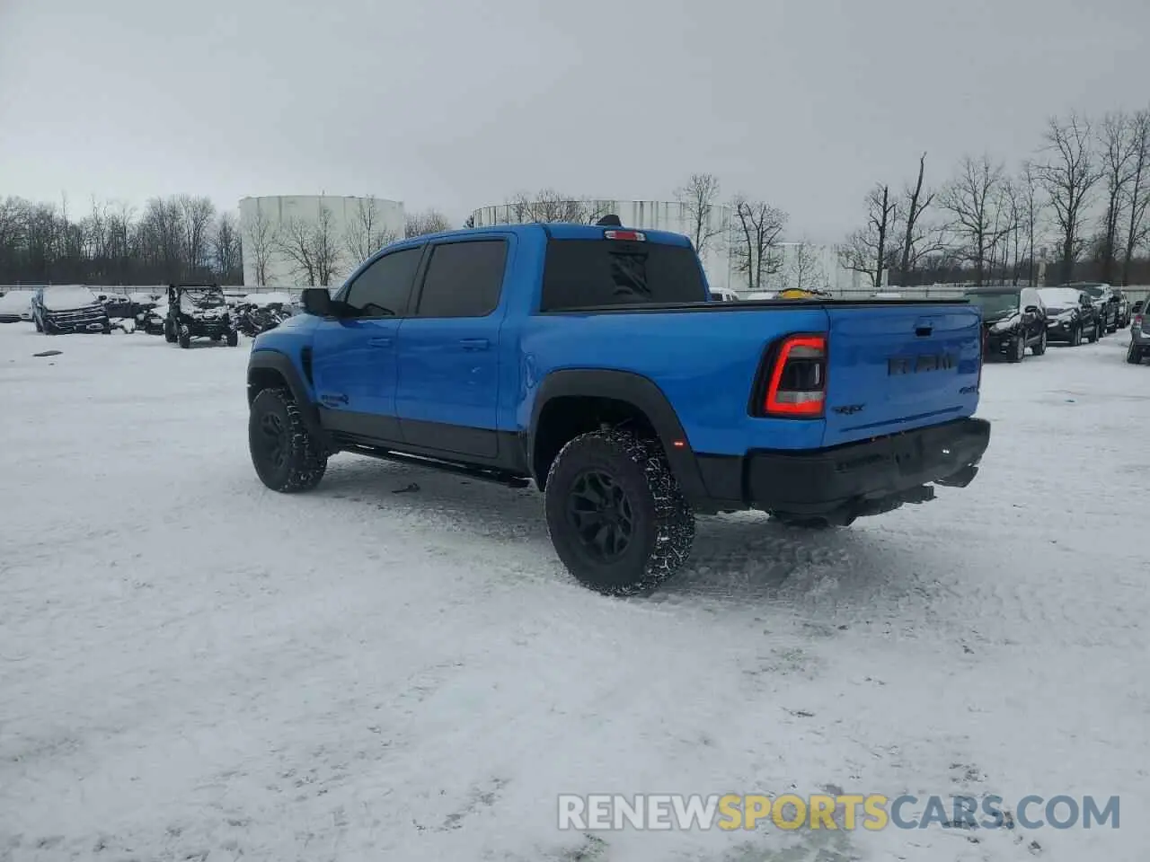 2 Photograph of a damaged car 1C6SRFU92NN346272 RAM 1500 2022