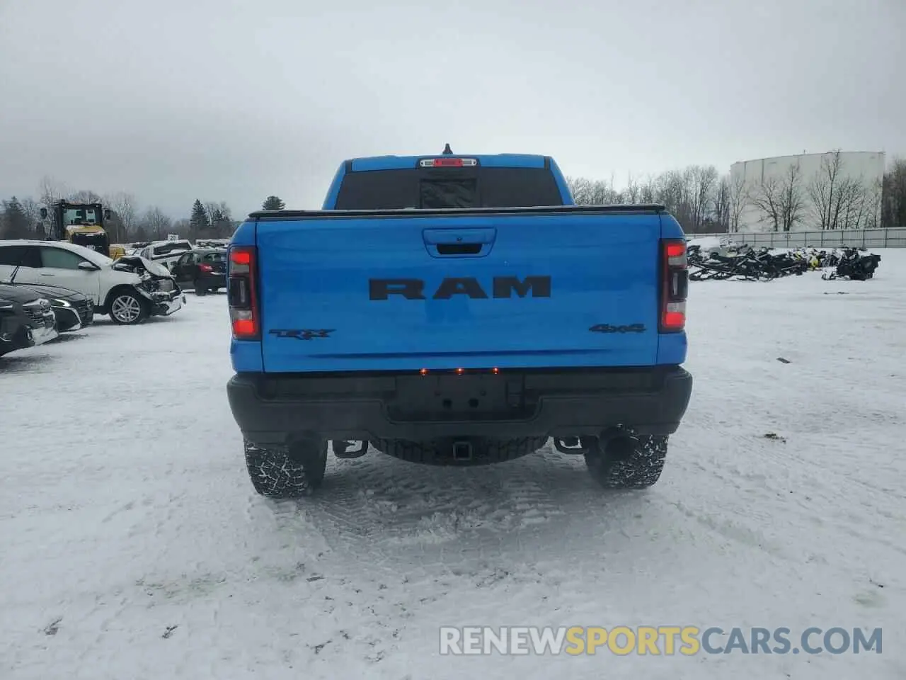 6 Photograph of a damaged car 1C6SRFU92NN346272 RAM 1500 2022