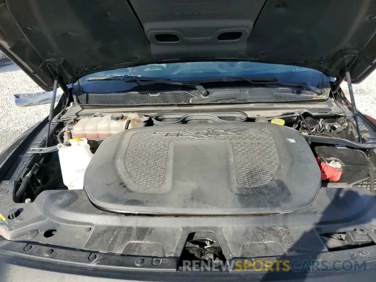 11 Photograph of a damaged car 1C6SRFU93NN335250 RAM 1500 2022