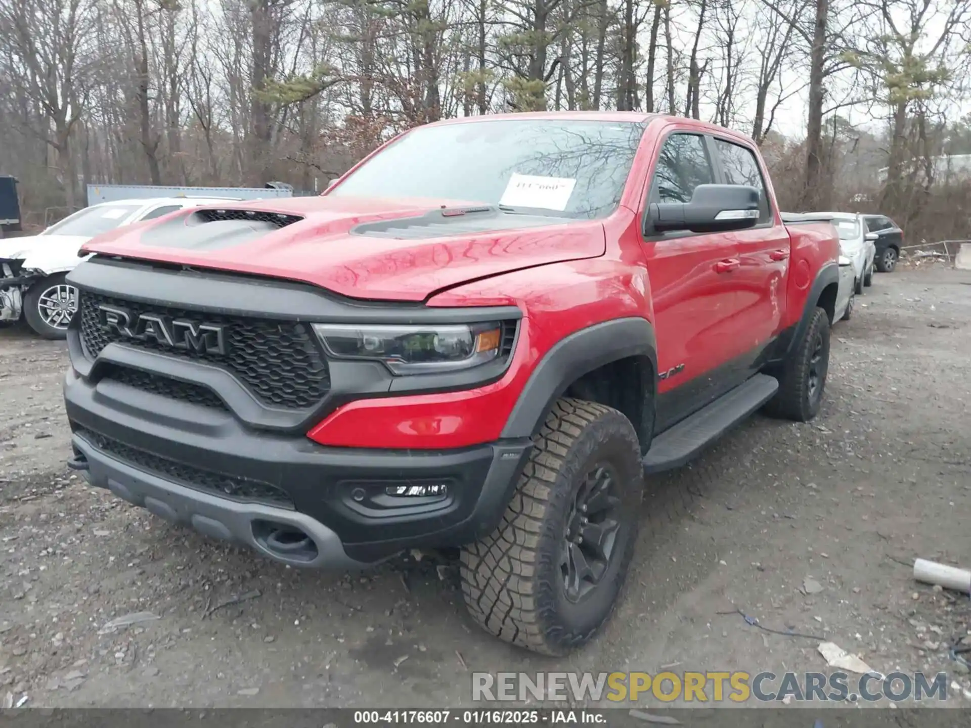 6 Photograph of a damaged car 1C6SRFU93NN415101 RAM 1500 2022