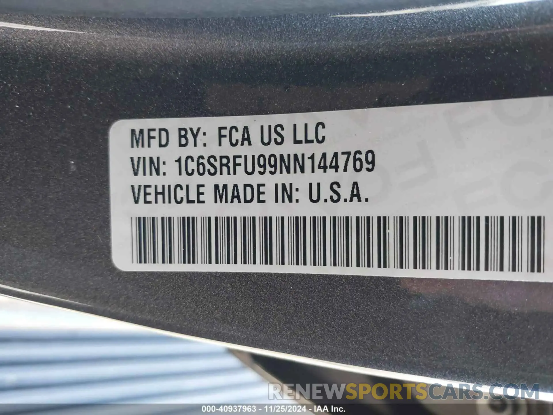 9 Photograph of a damaged car 1C6SRFU99NN144769 RAM 1500 2022