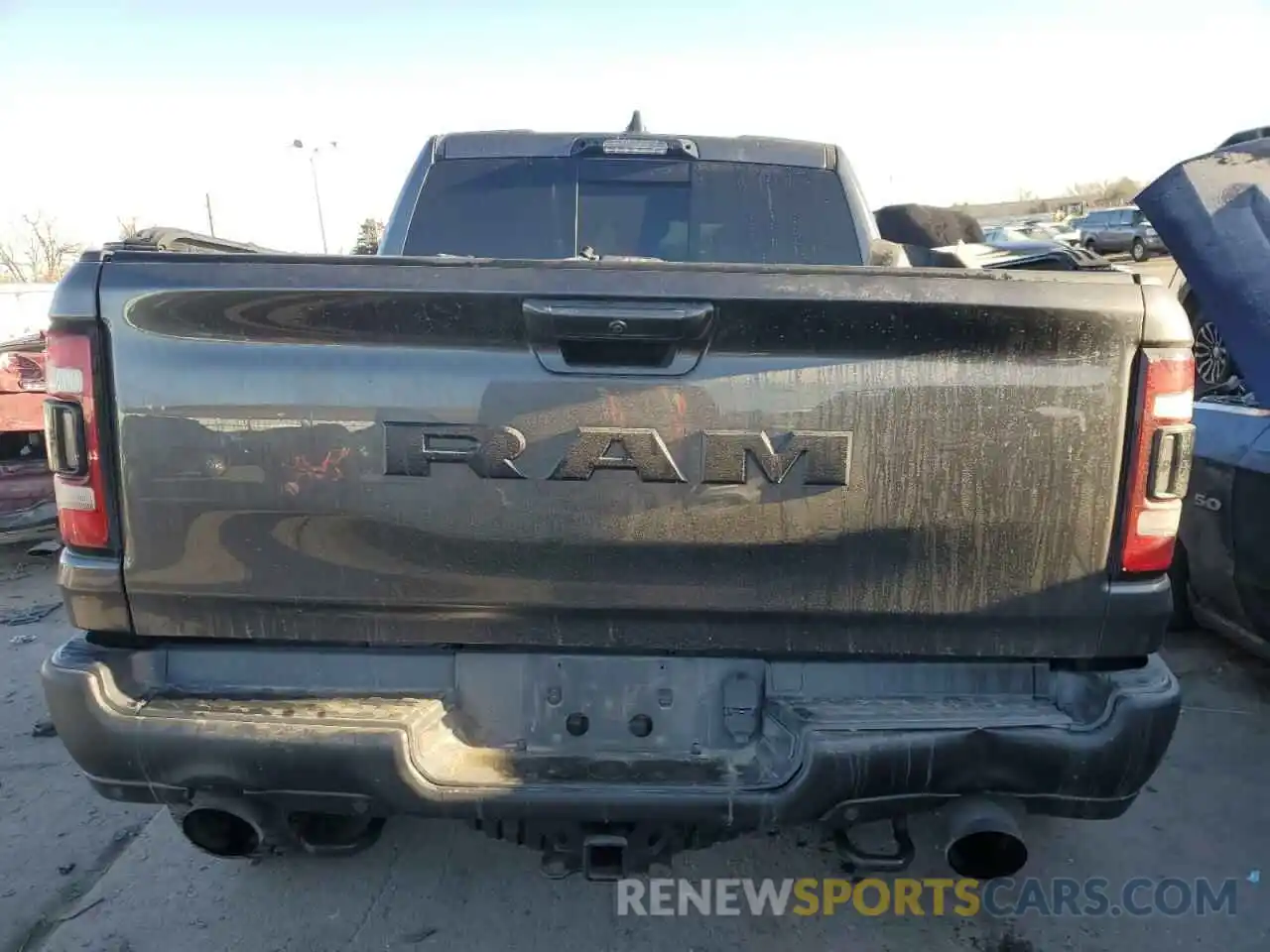 6 Photograph of a damaged car 1C6SRFU99NN303922 RAM 1500 2022