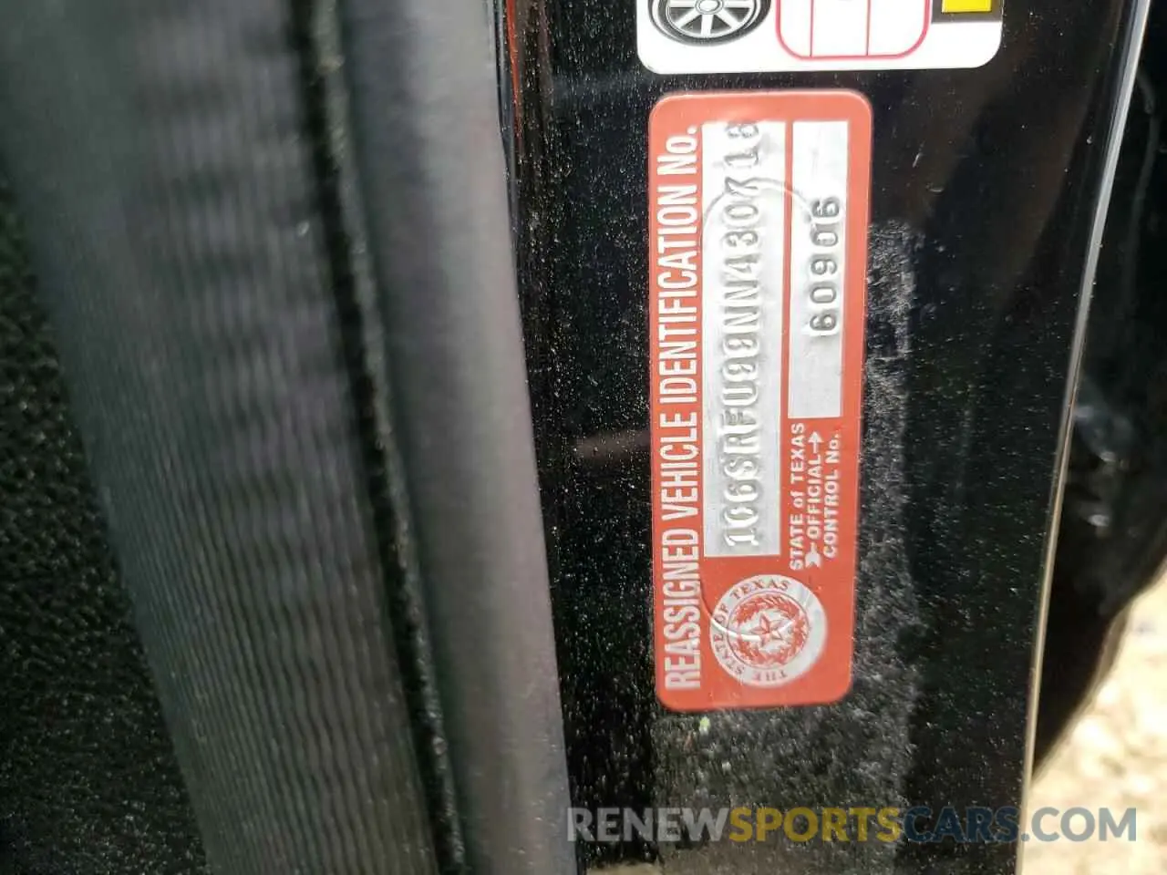 14 Photograph of a damaged car 1C6SRFU99NN430718 RAM 1500 2022