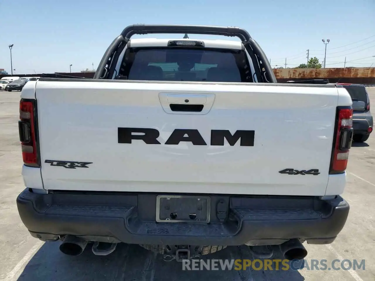 6 Photograph of a damaged car 1C6SRFU9XNN215610 RAM 1500 2022