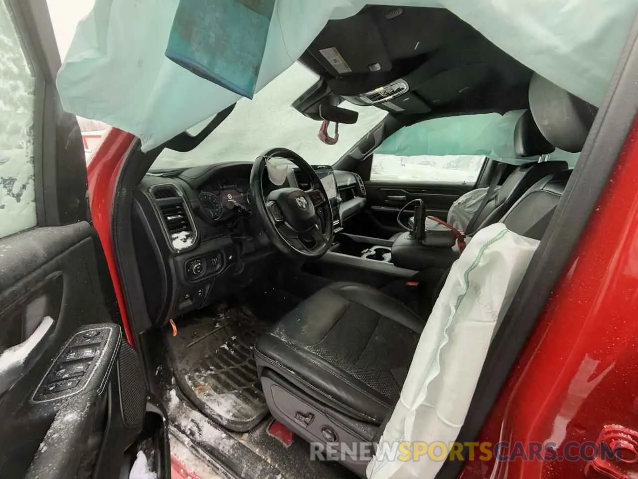 7 Photograph of a damaged car 1C6SRFVT9NN312744 RAM 1500 2022