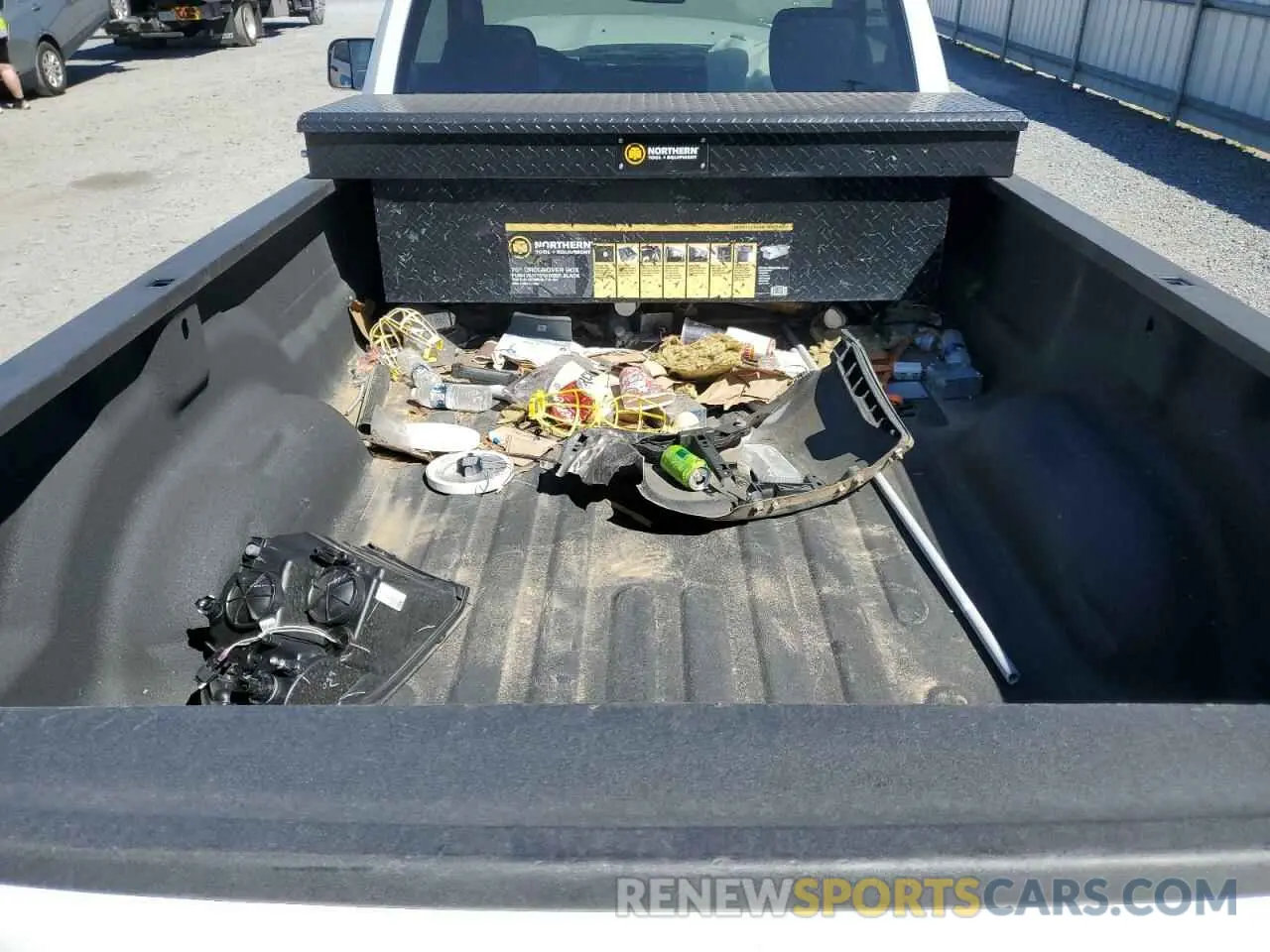 10 Photograph of a damaged car 3C6JR6DG2NG429493 RAM 1500 2022