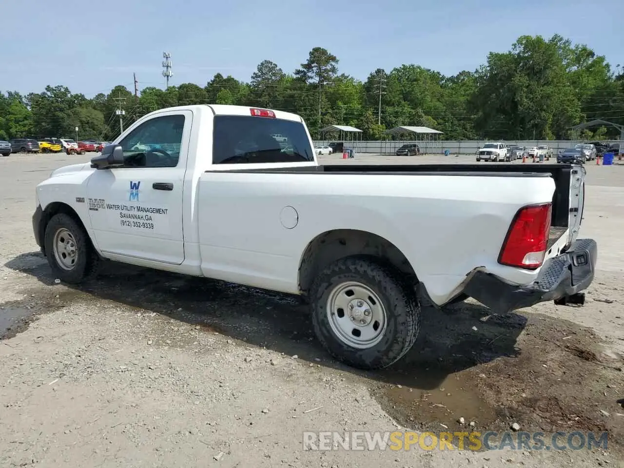 2 Photograph of a damaged car 3C6JR6DT4NG172298 RAM 1500 2022