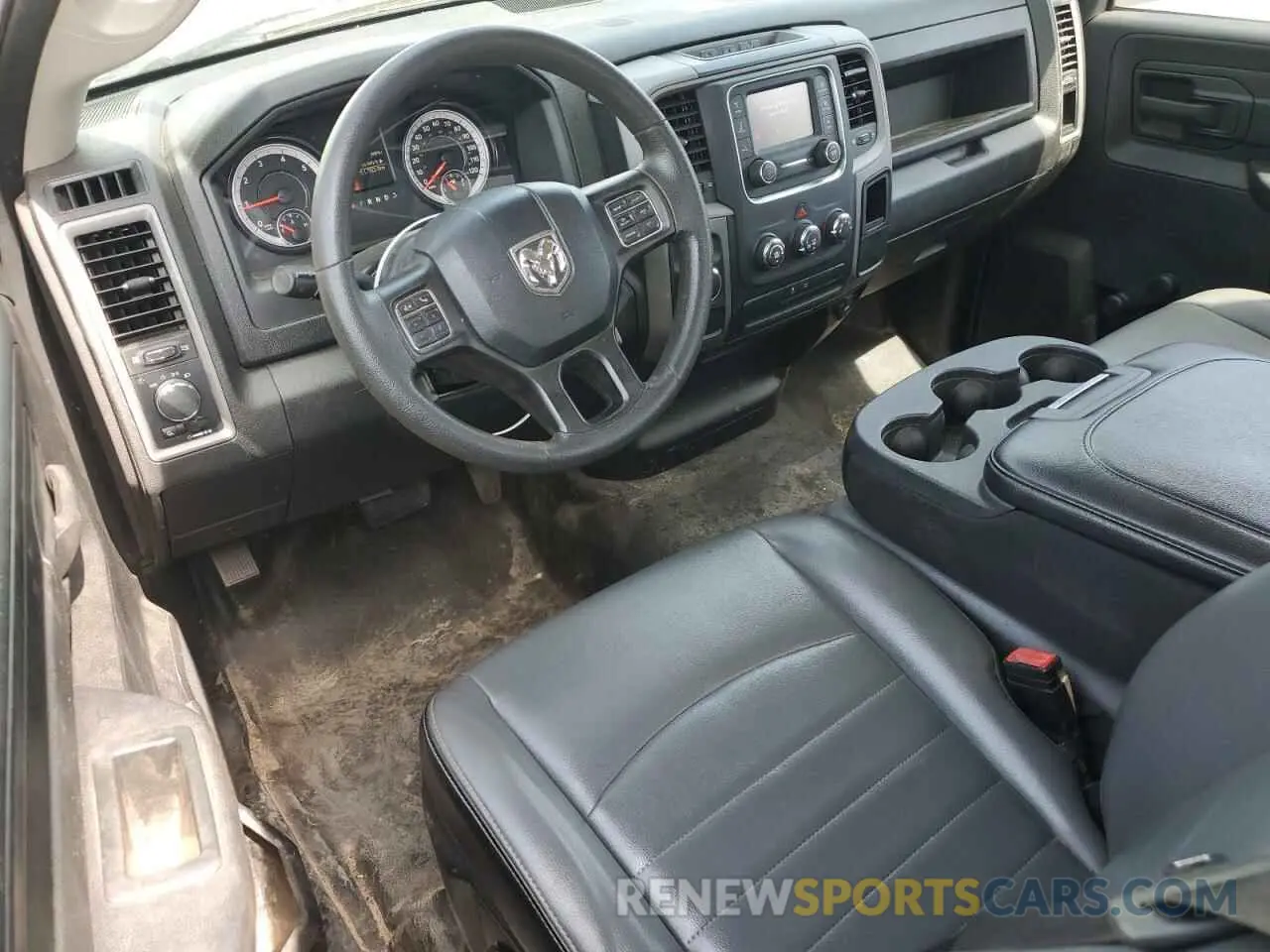 8 Photograph of a damaged car 3C6JR6DT4NG172298 RAM 1500 2022
