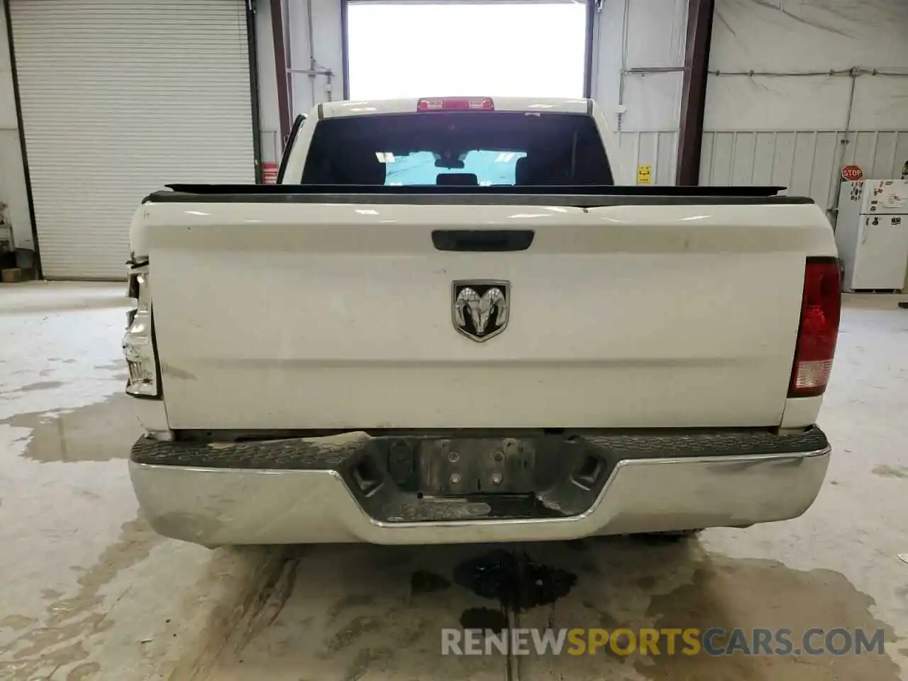 6 Photograph of a damaged car 3C6RR6KG6NG210865 RAM 1500 2022