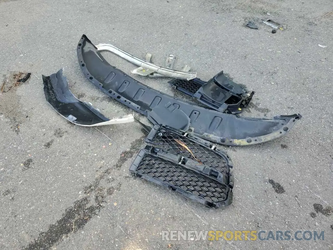 12 Photograph of a damaged car 3C6RR6KT8NG187621 RAM 1500 2022