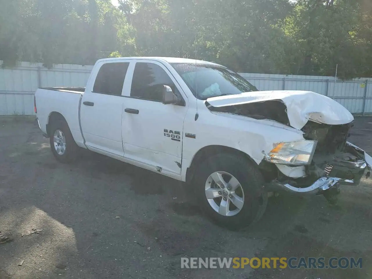 4 Photograph of a damaged car 3C6RR6KT8NG187621 RAM 1500 2022