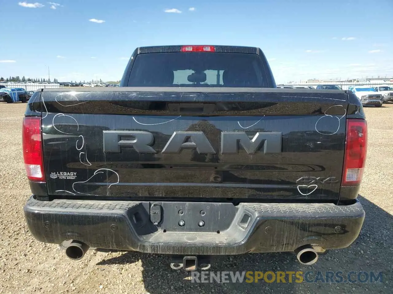 6 Photograph of a damaged car 3C6RR7KT1NG358425 RAM 1500 2022
