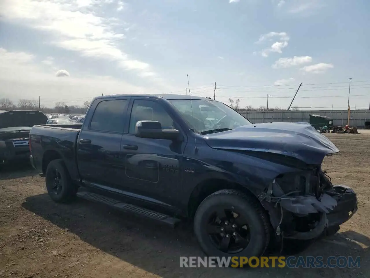 4 Photograph of a damaged car 3C6RR7KT6NG352815 RAM 1500 2022