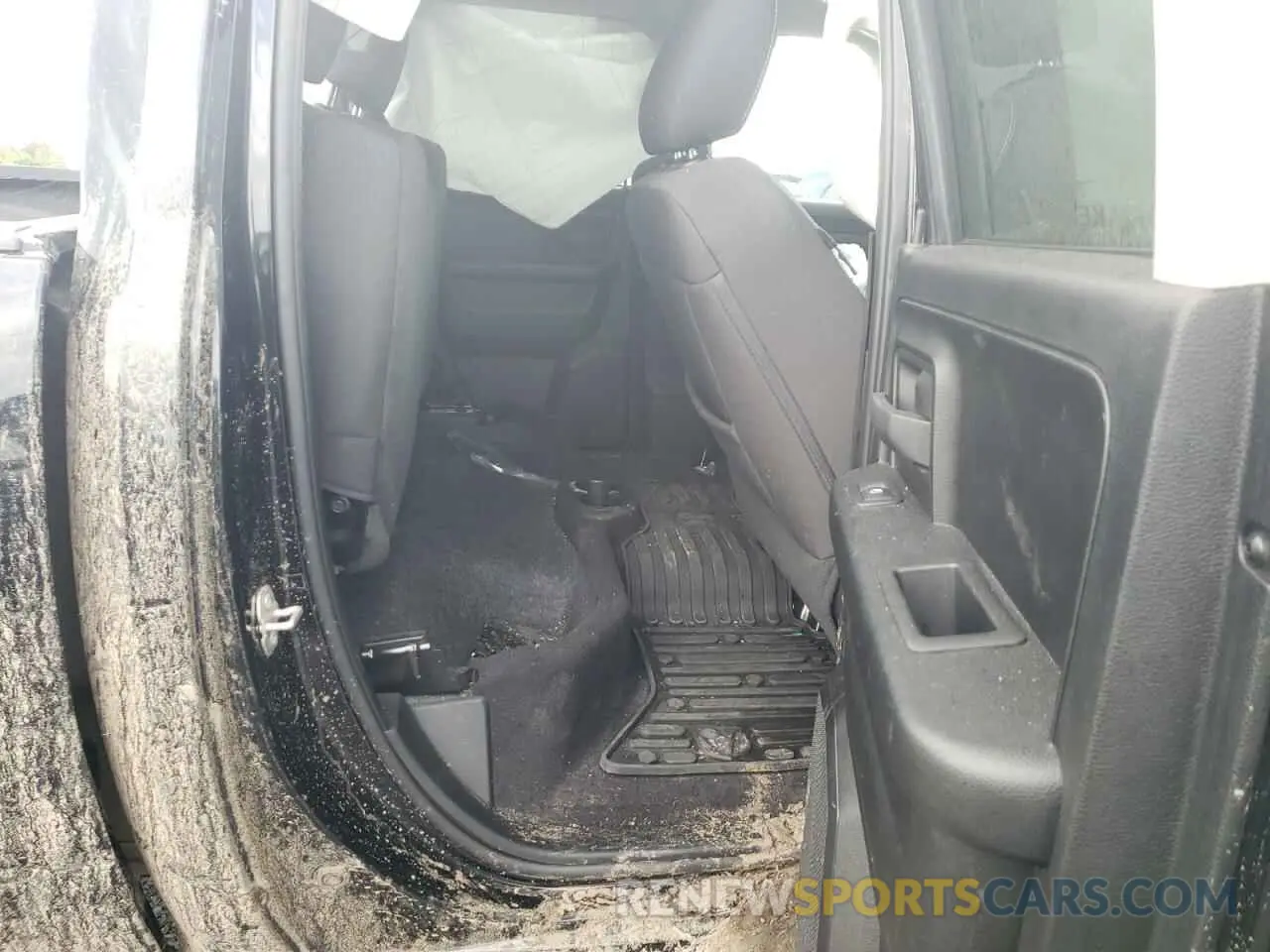 10 Photograph of a damaged car 1C6RR7FG8PS547985 RAM 1500 2023