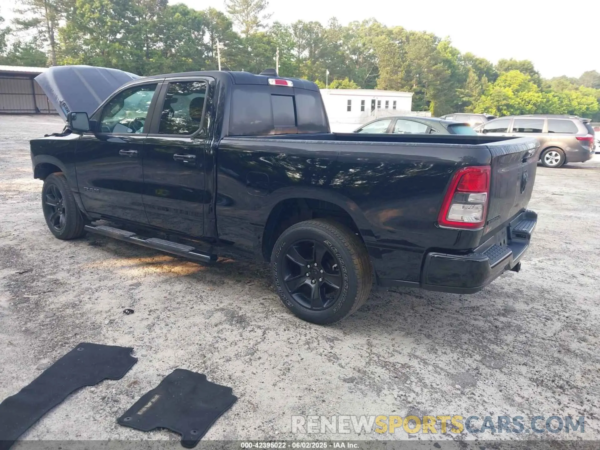 3 Photograph of a damaged car 1C6RREBG8PN604579 RAM 1500 2023