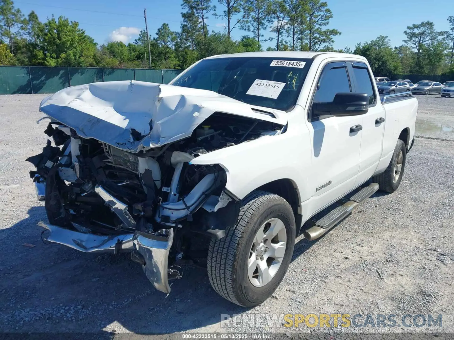 2 Photograph of a damaged car 1C6RREBG9PN511828 RAM 1500 2023