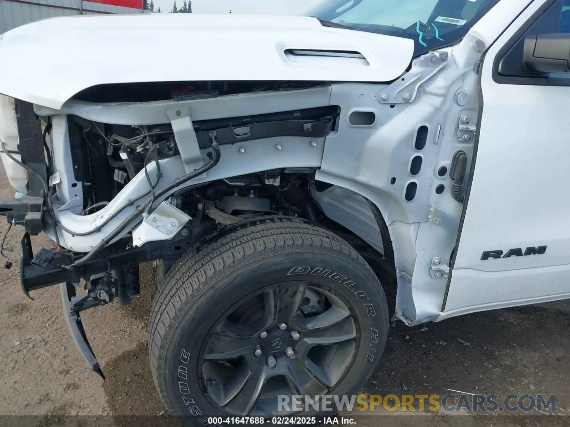 18 Photograph of a damaged car 1C6RREBT8PN553095 RAM 1500 2023