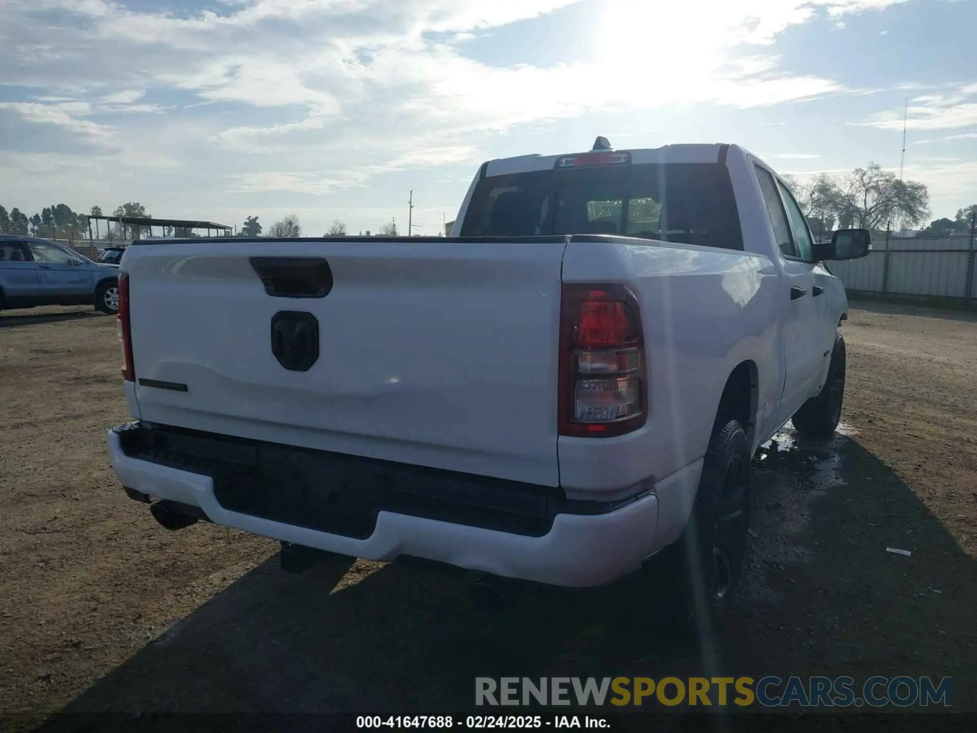 4 Photograph of a damaged car 1C6RREBT8PN553095 RAM 1500 2023