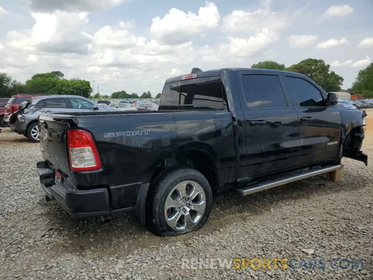 3 Photograph of a damaged car 1C6RREFG2PN677148 RAM 1500 2023