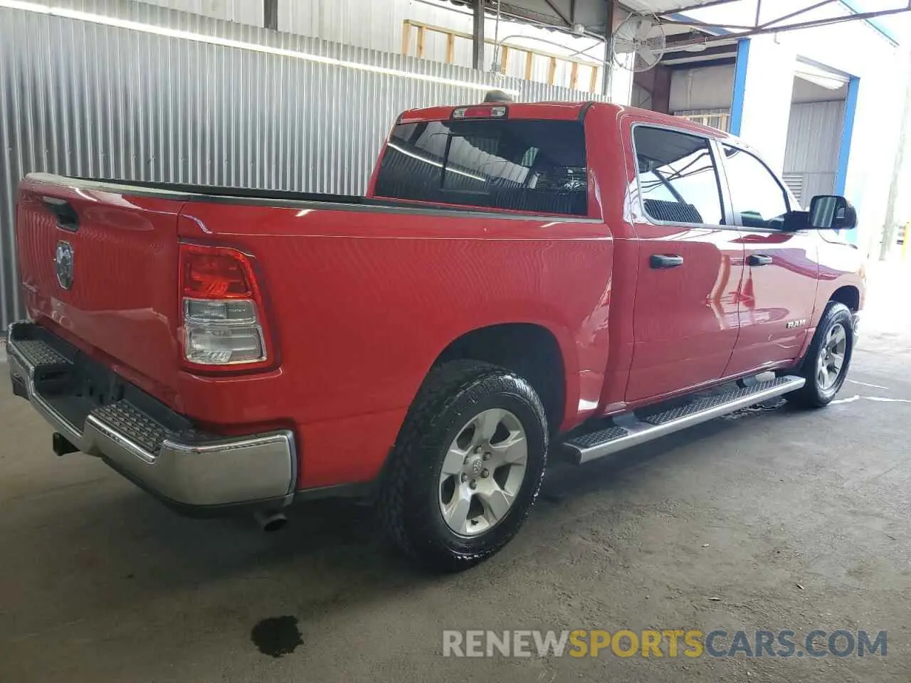 3 Photograph of a damaged car 1C6RREFGXPN633205 RAM 1500 2023