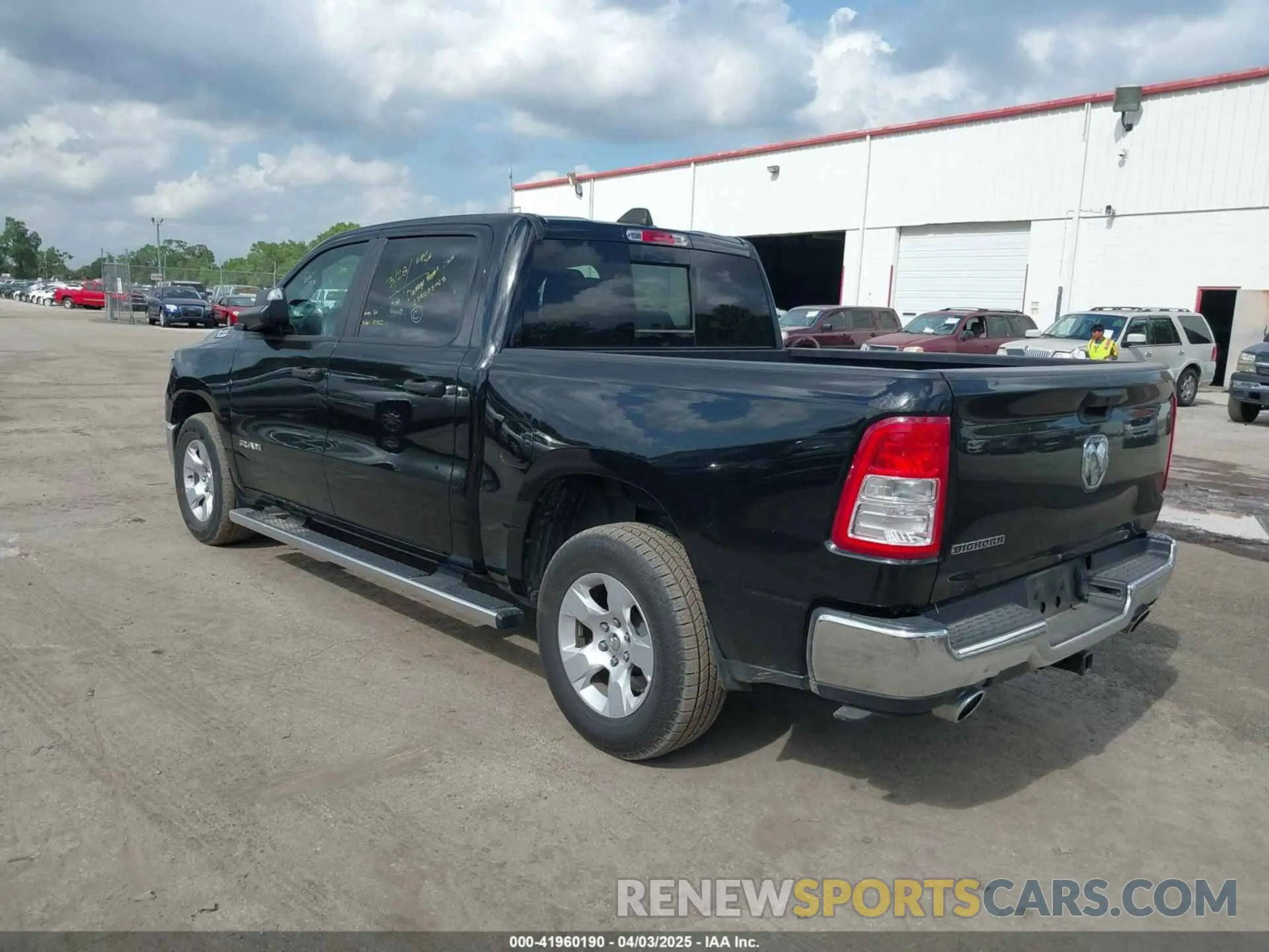 3 Photograph of a damaged car 1C6RREFT3PN619627 RAM 1500 2023