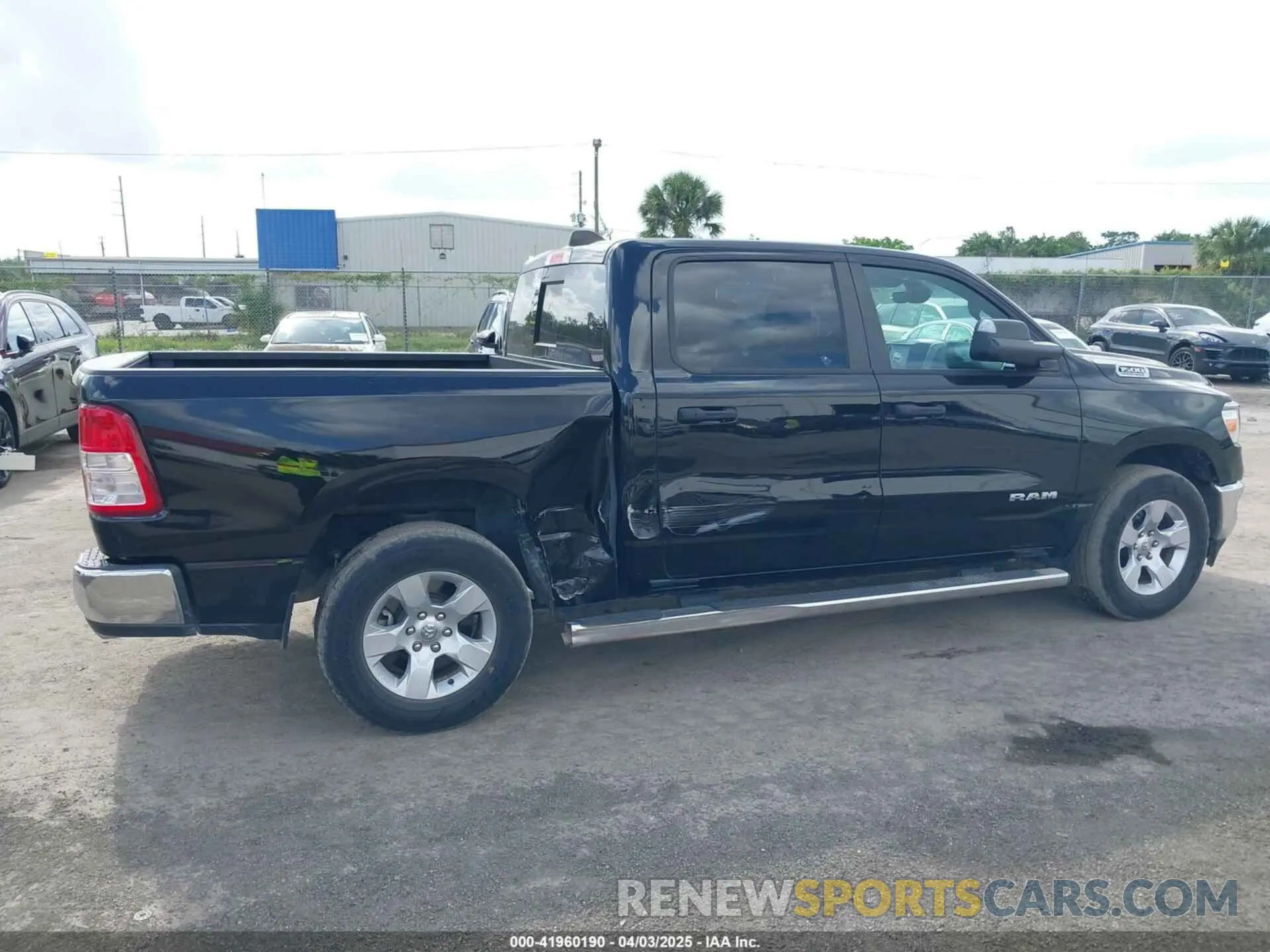 6 Photograph of a damaged car 1C6RREFT3PN619627 RAM 1500 2023