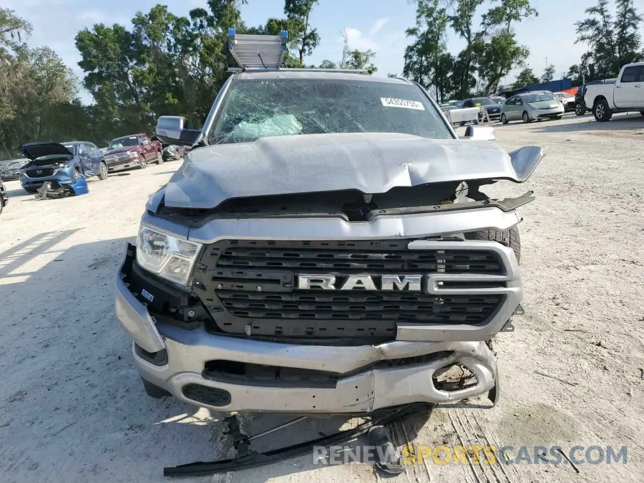 5 Photograph of a damaged car 1C6RREFT5PN579311 RAM 1500 2023