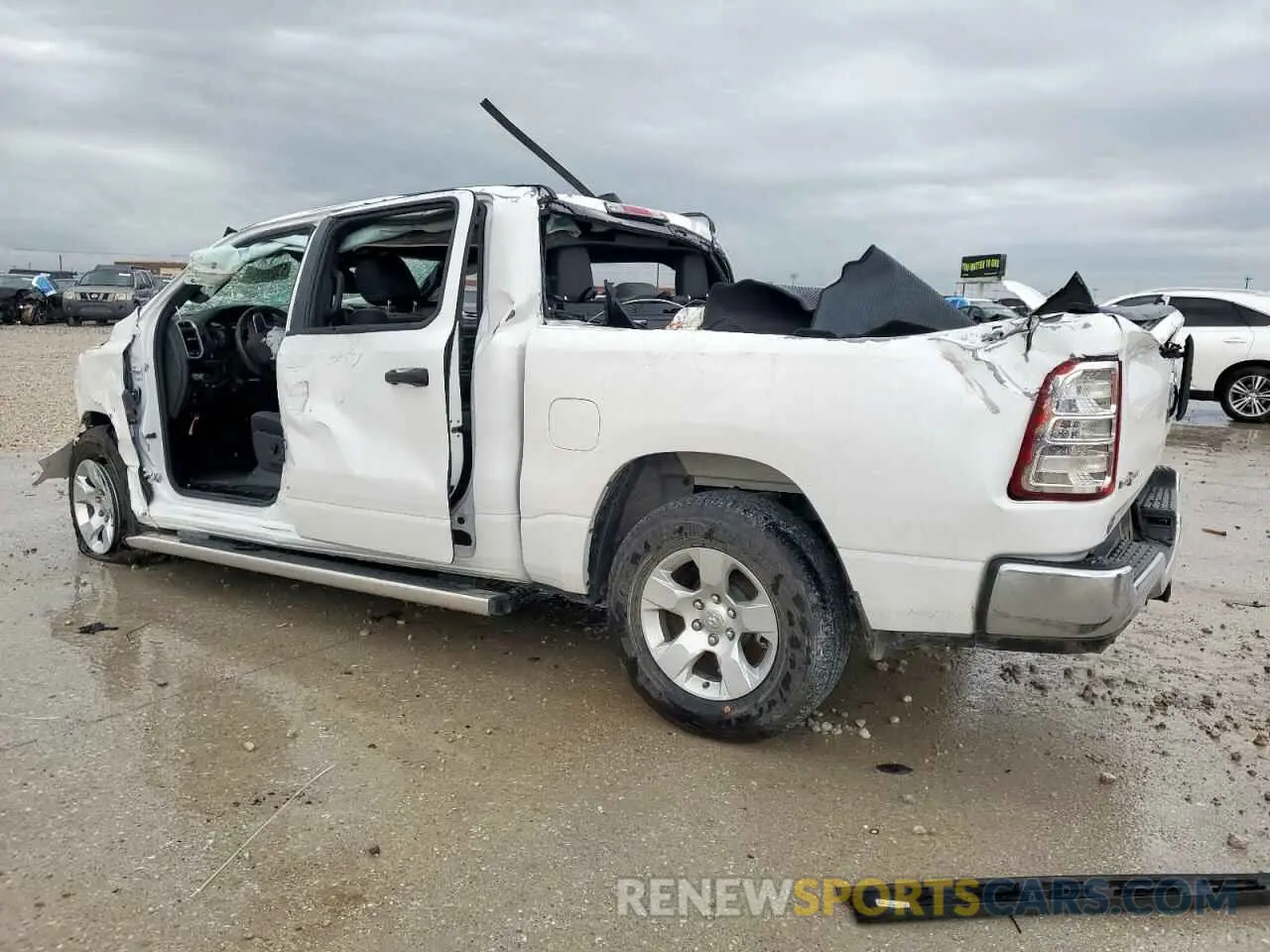 2 Photograph of a damaged car 1C6RREFT5PN600450 RAM 1500 2023