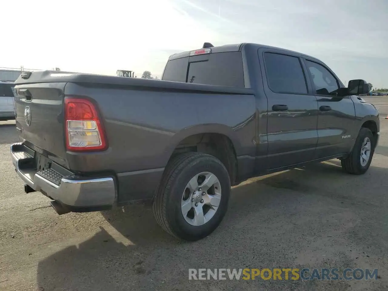 3 Photograph of a damaged car 1C6RREFT6PN608282 RAM 1500 2023