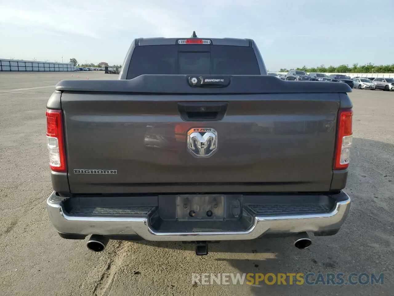 6 Photograph of a damaged car 1C6RREFT6PN608282 RAM 1500 2023