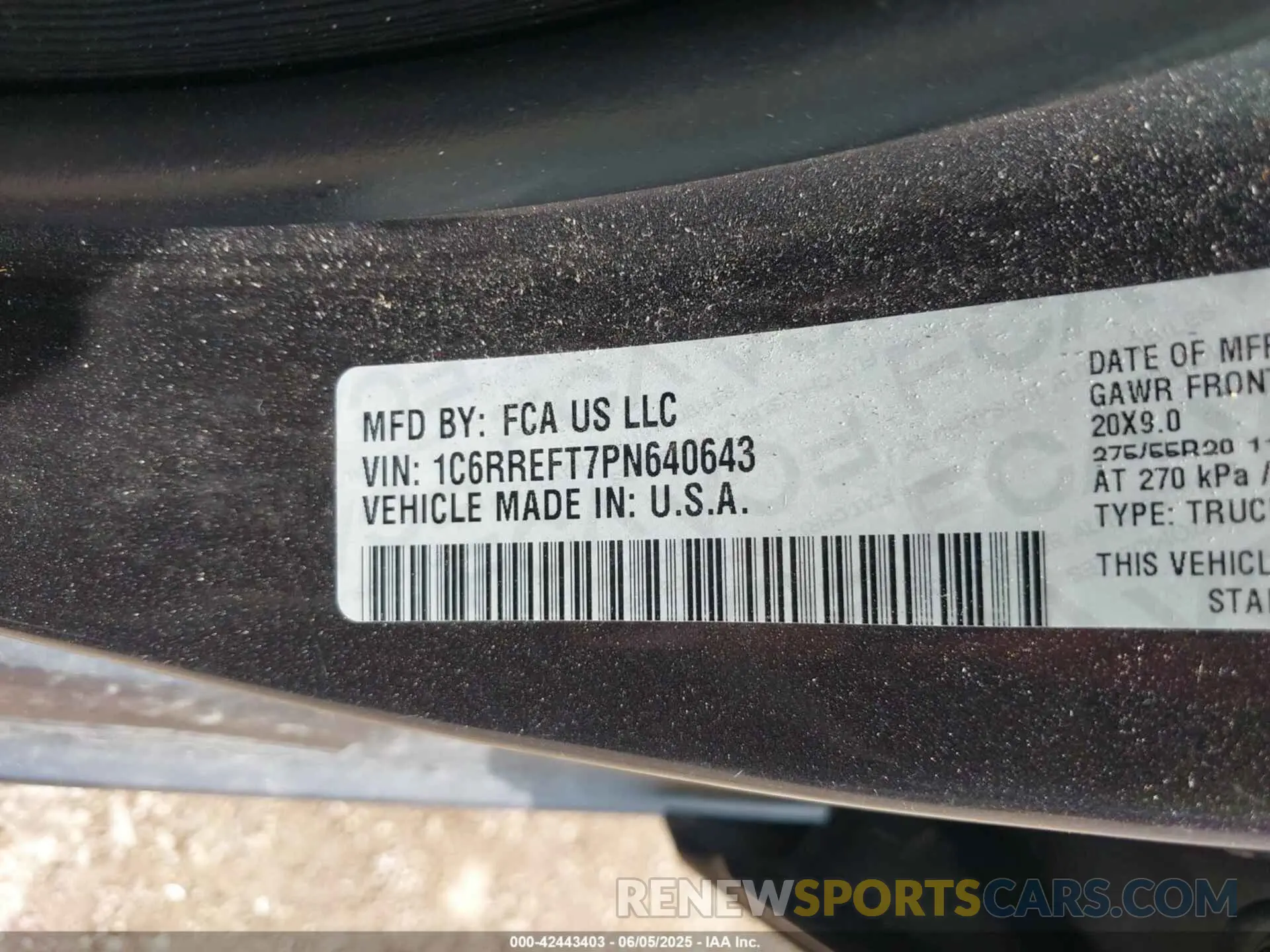 9 Photograph of a damaged car 1C6RREFT7PN640643 RAM 1500 2023