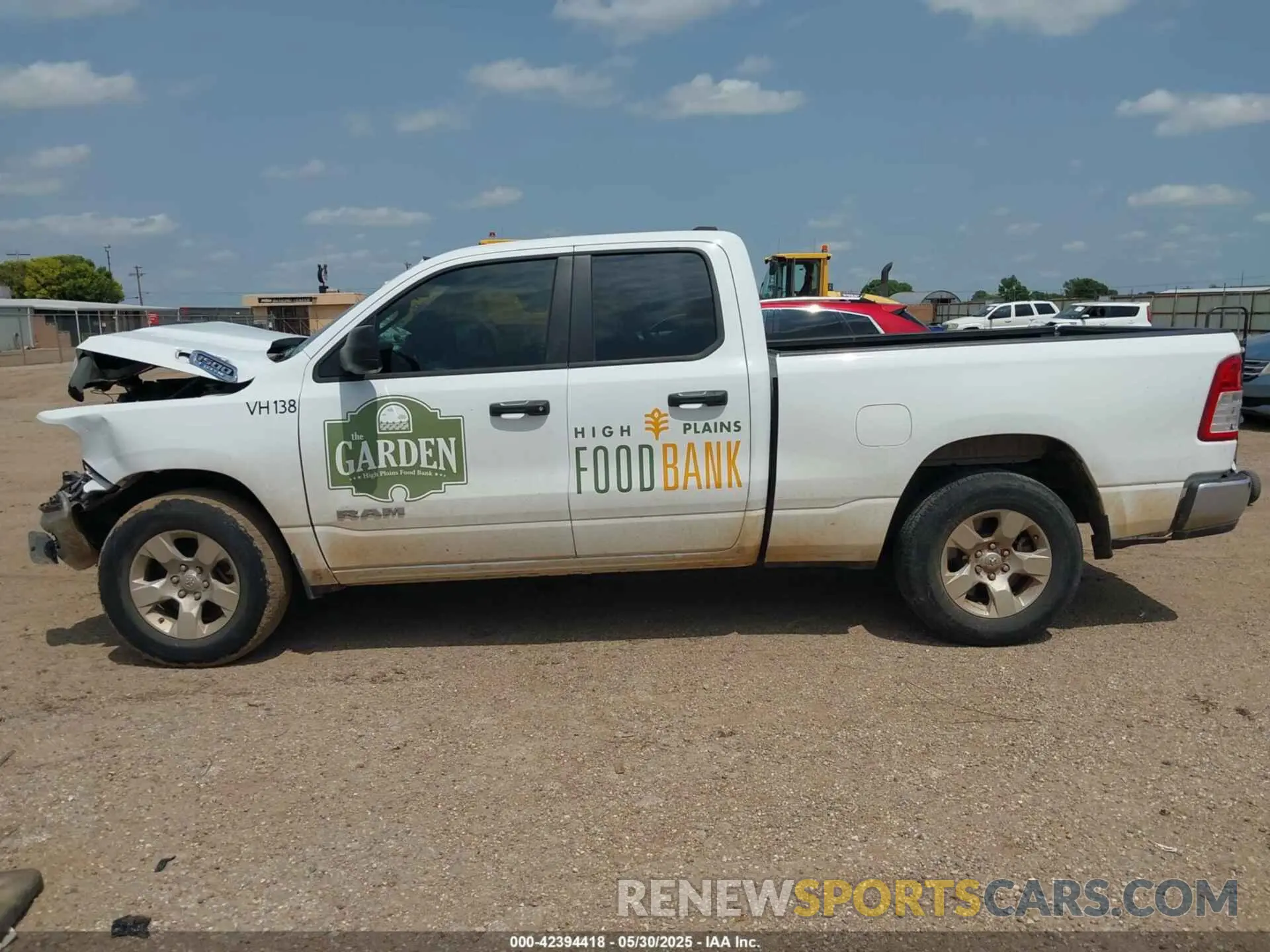 15 Photograph of a damaged car 1C6RRFBG4PN599435 RAM 1500 2023