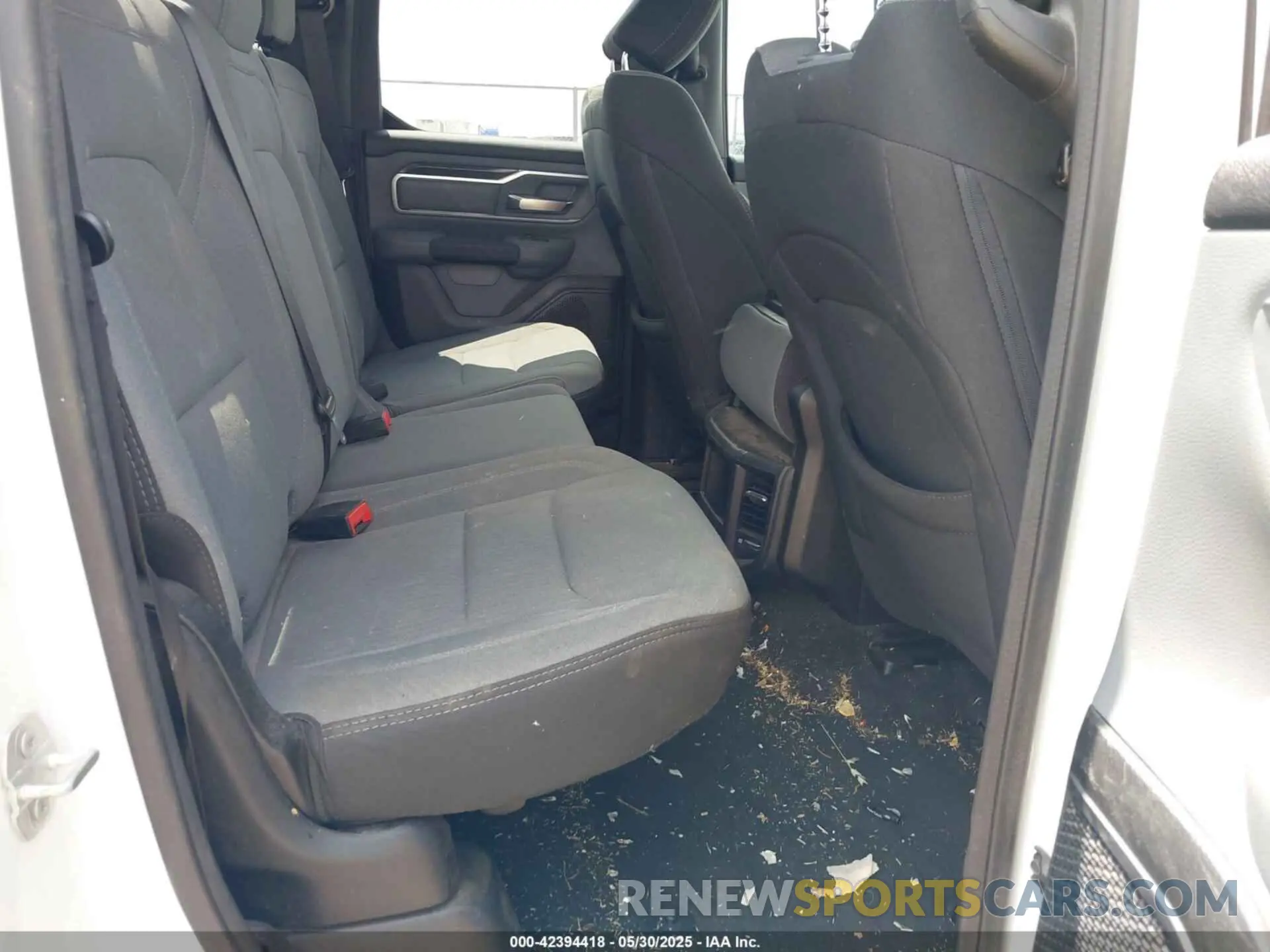 8 Photograph of a damaged car 1C6RRFBG4PN599435 RAM 1500 2023