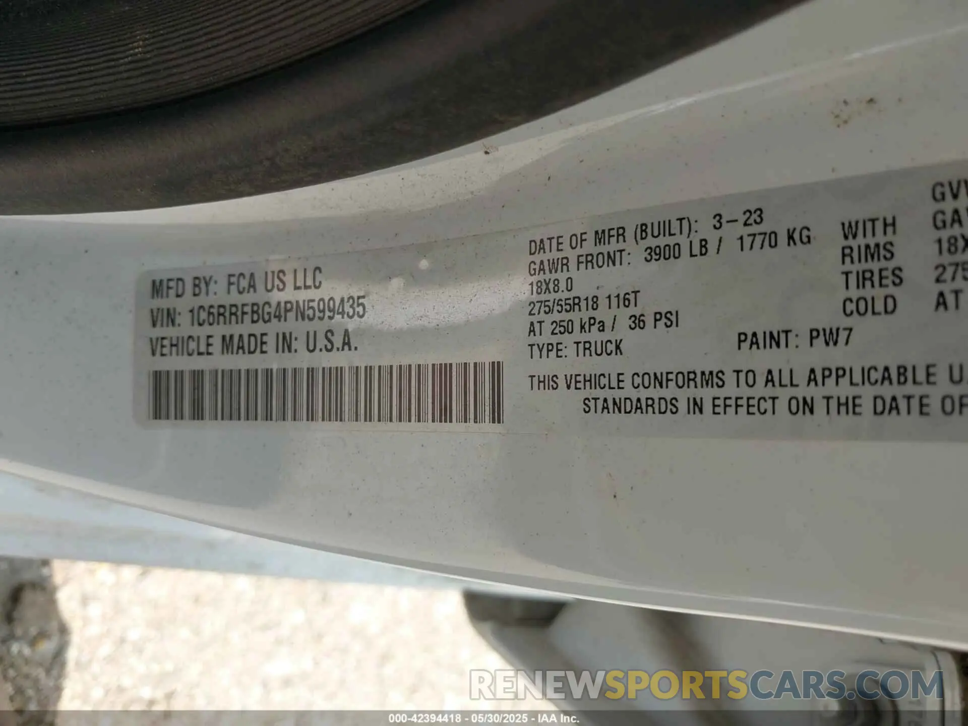 9 Photograph of a damaged car 1C6RRFBG4PN599435 RAM 1500 2023