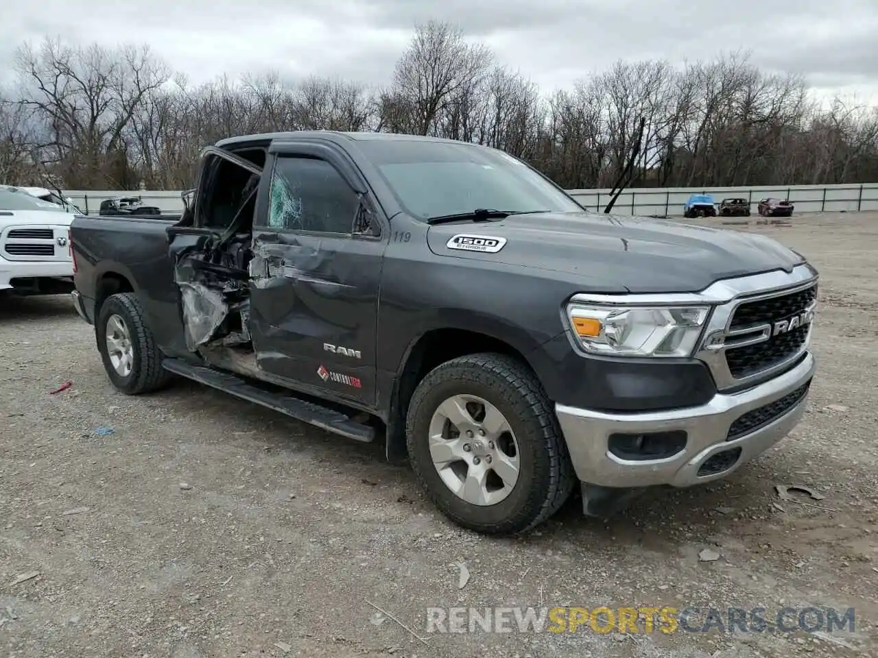 4 Photograph of a damaged car 1C6RRFBG9PN558279 RAM 1500 2023