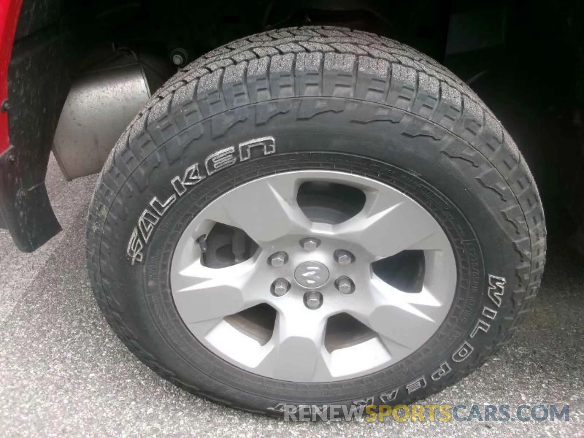 2 Photograph of a damaged car 1C6RRFFG1PN558433 RAM 1500 2023