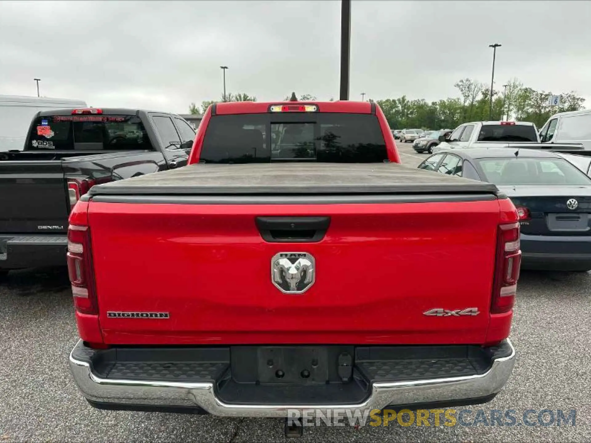 5 Photograph of a damaged car 1C6RRFFG1PN558433 RAM 1500 2023