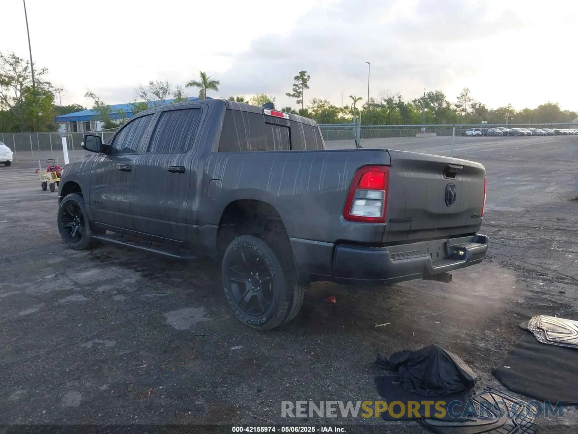 3 Photograph of a damaged car 1C6RRFFG1PN644440 RAM 1500 2023