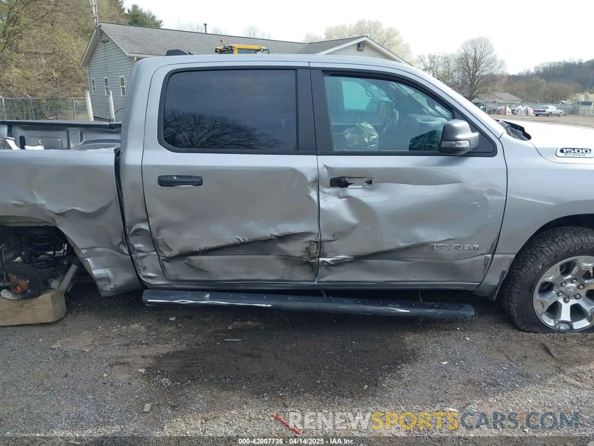 14 Photograph of a damaged car 1C6RRFFG3PN690013 RAM 1500 2023