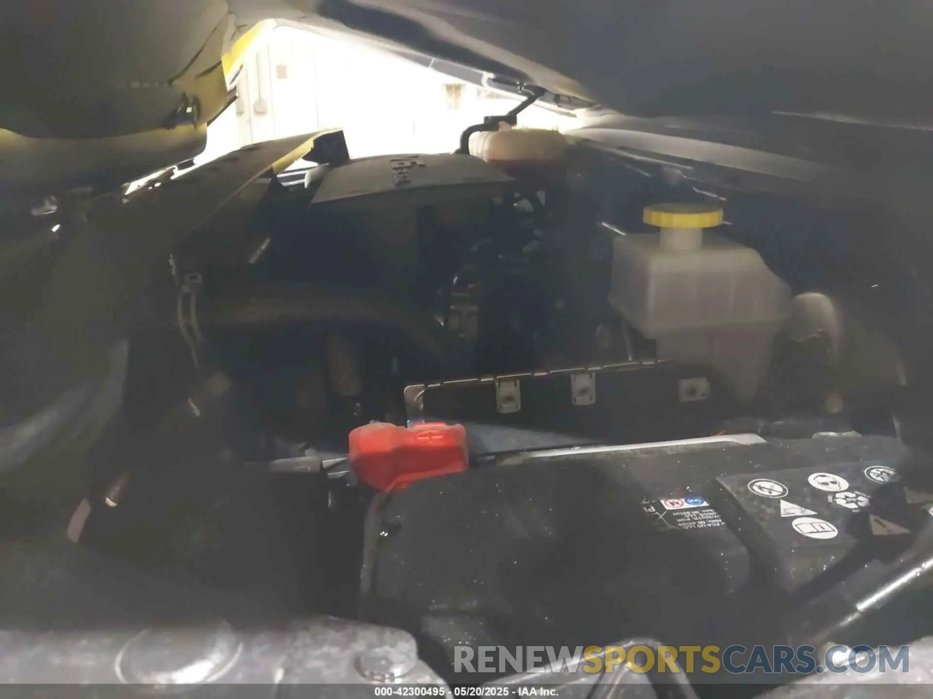 10 Photograph of a damaged car 1C6RRFFG4PN667047 RAM 1500 2023