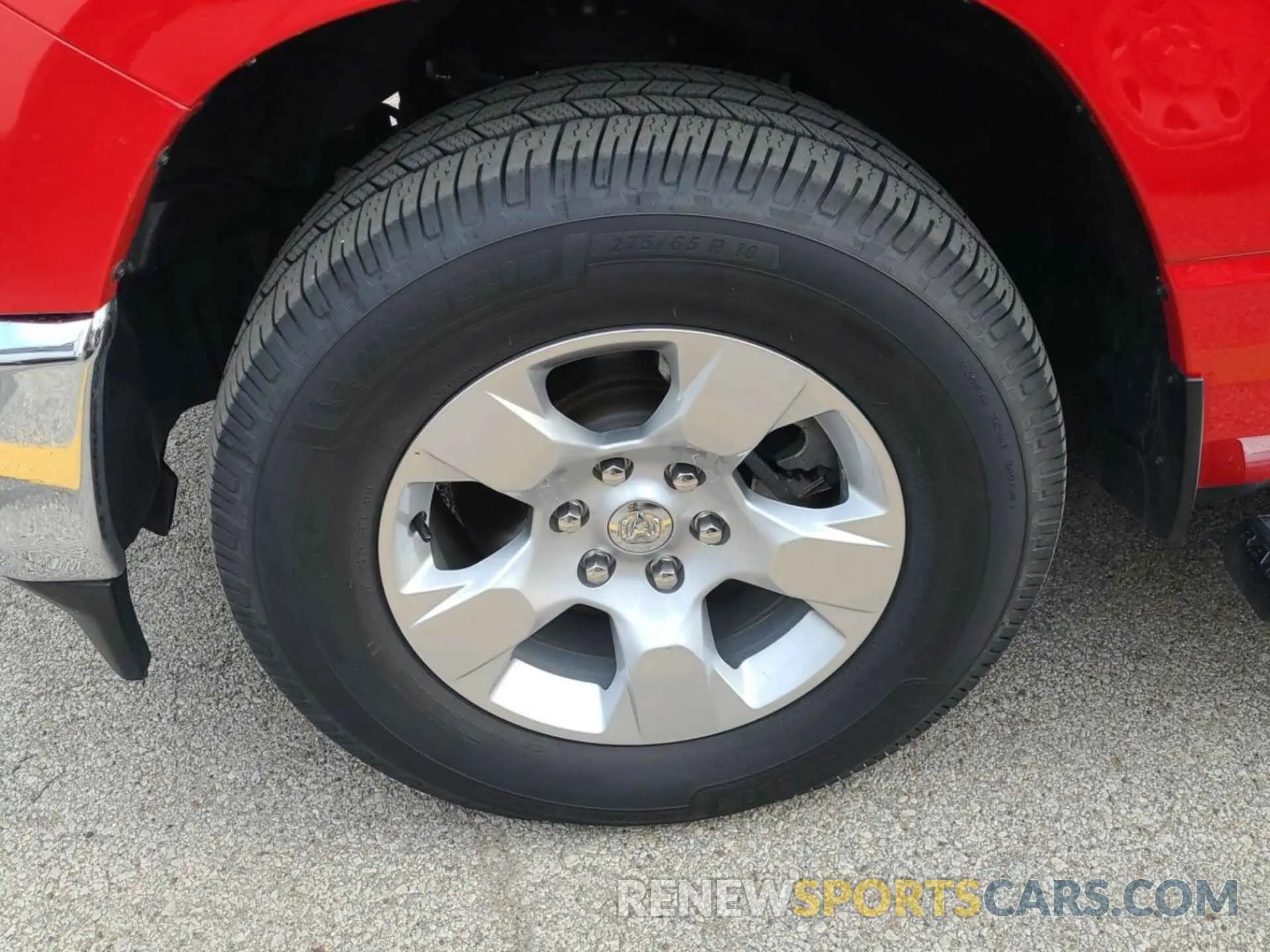 24 Photograph of a damaged car 1C6RRFFG5PN530957 RAM 1500 2023