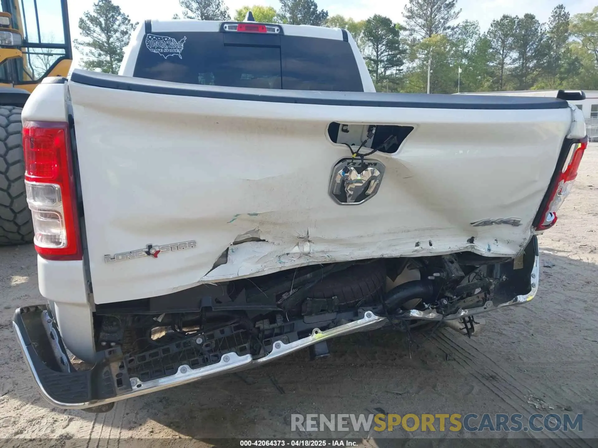 6 Photograph of a damaged car 1C6RRFFG6PN694458 RAM 1500 2023