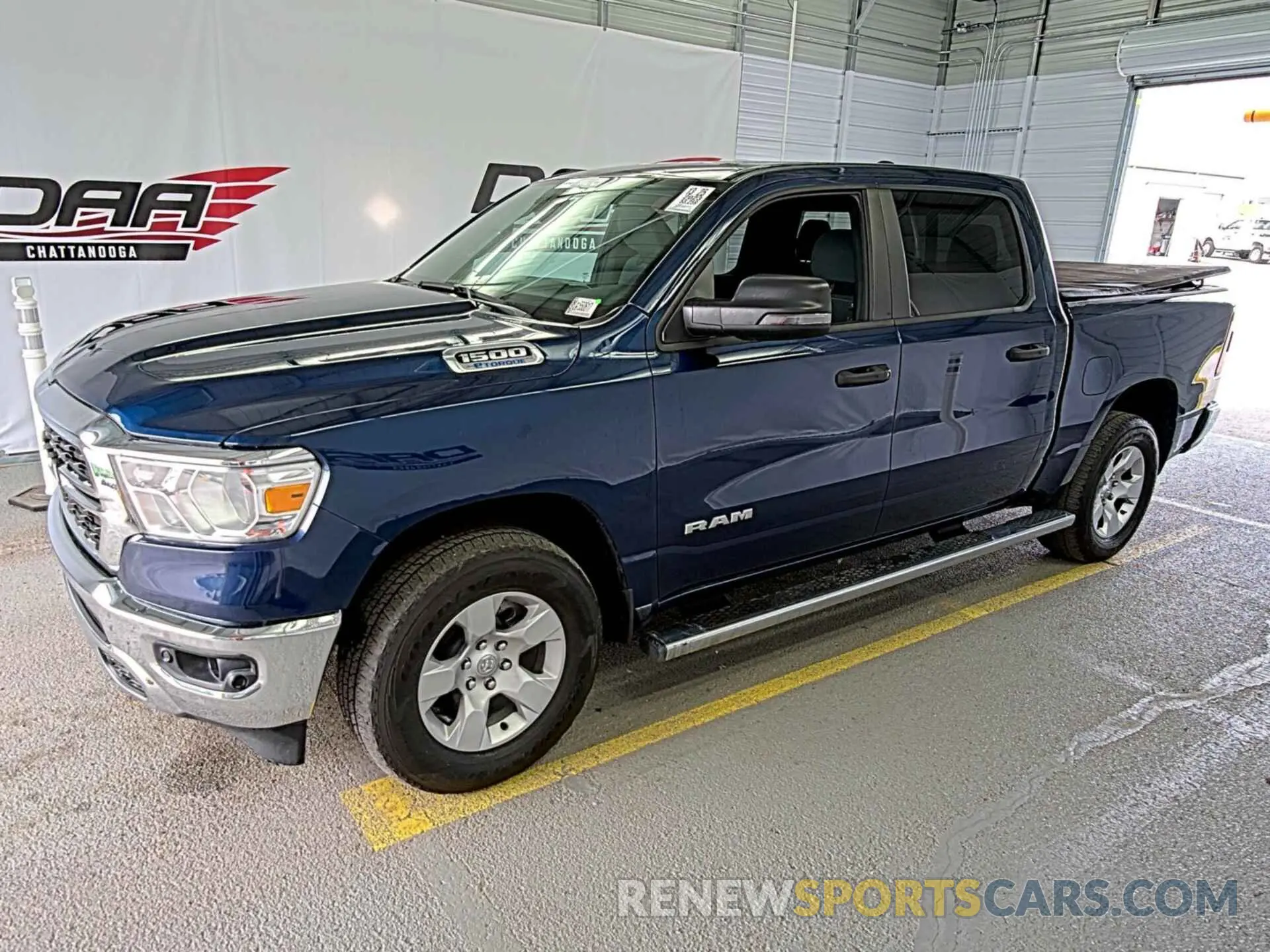 15 Photograph of a damaged car 1C6RRFFG7PN570733 RAM 1500 2023