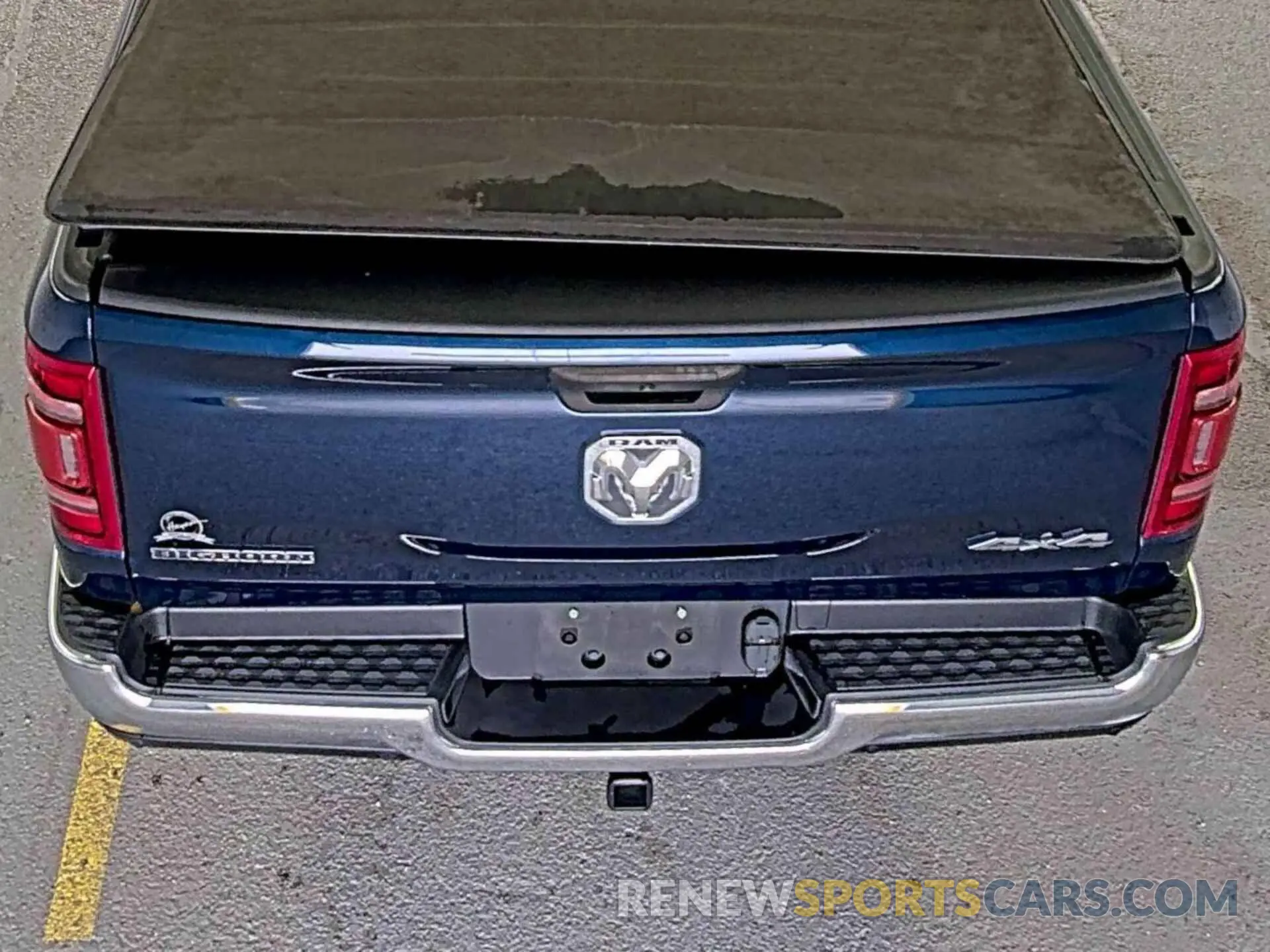 16 Photograph of a damaged car 1C6RRFFG7PN570733 RAM 1500 2023