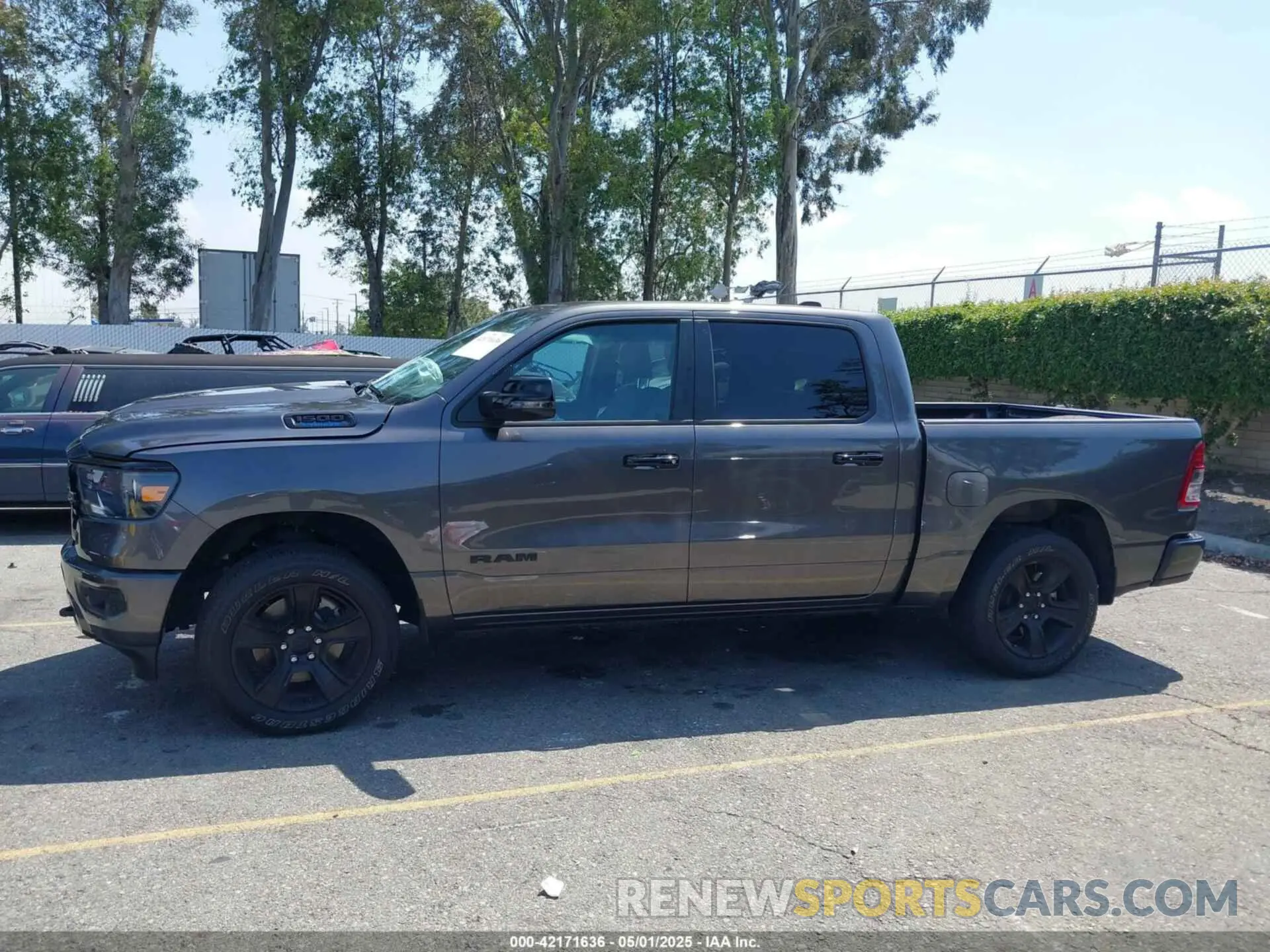15 Photograph of a damaged car 1C6RRFFG7PN635841 RAM 1500 2023