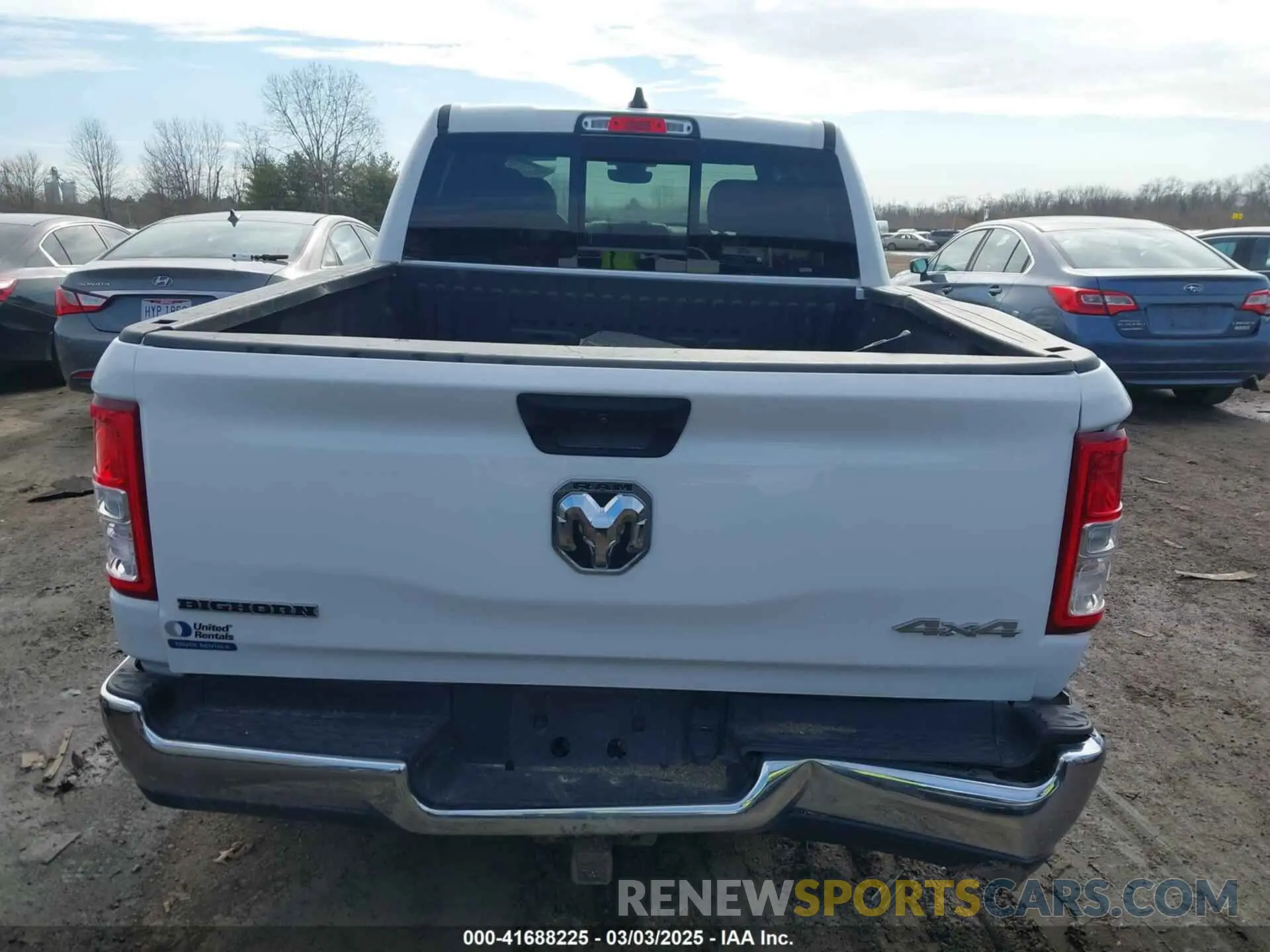16 Photograph of a damaged car 1C6RRFFG9PN517256 RAM 1500 2023
