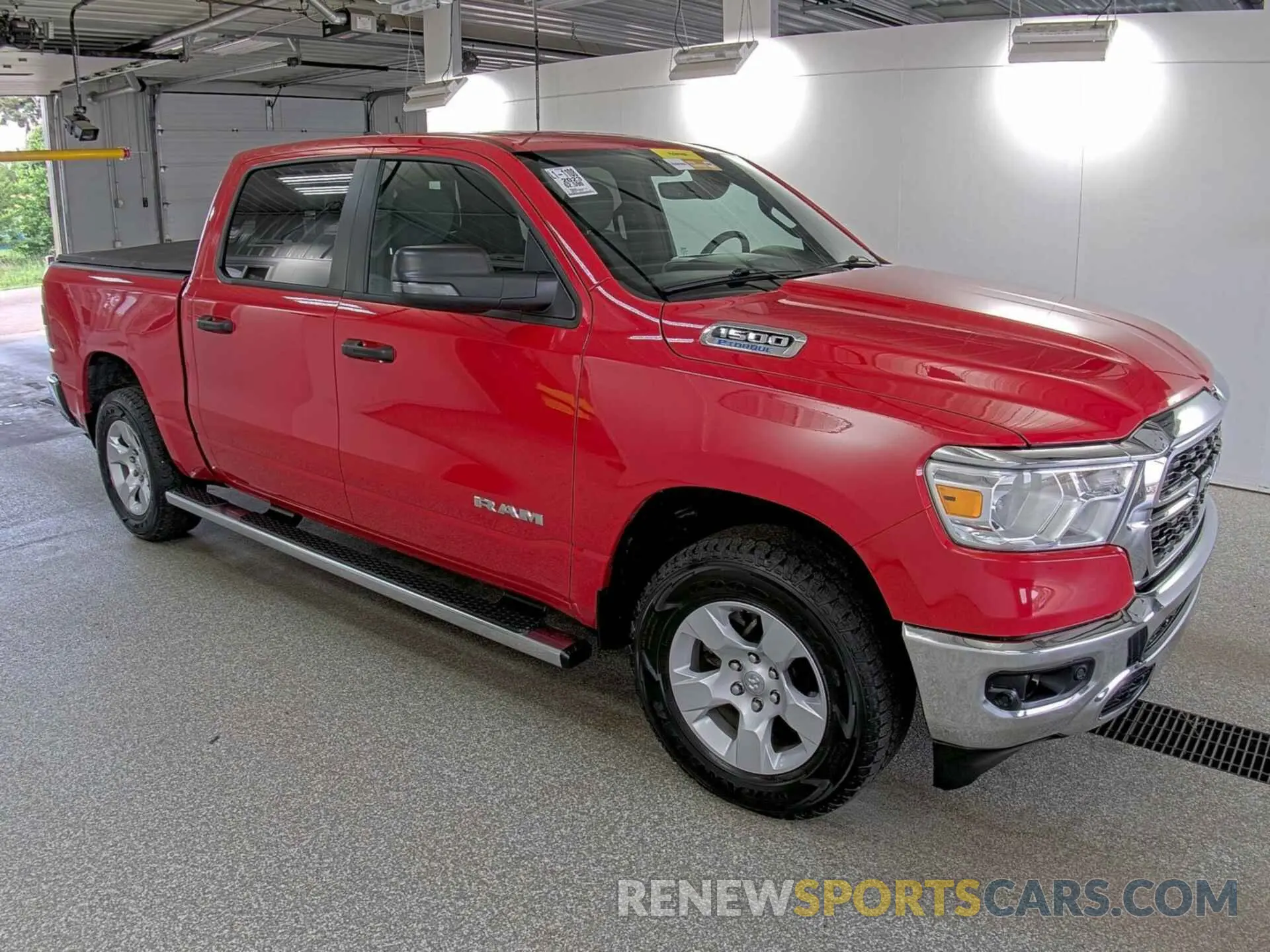 10 Photograph of a damaged car 1C6RRFFG9PN574721 RAM 1500 2023
