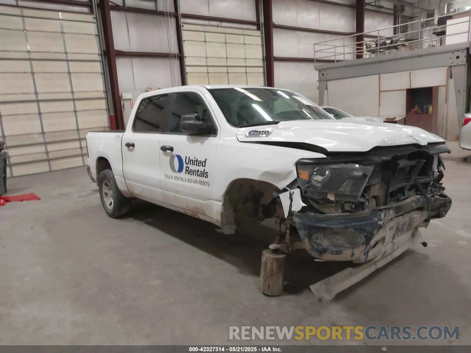 1 Photograph of a damaged car 1C6RRFGG1PN641214 RAM 1500 2023