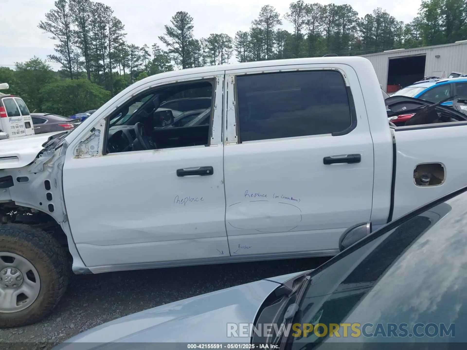 15 Photograph of a damaged car 1C6RRFGG4PN641188 RAM 1500 2023